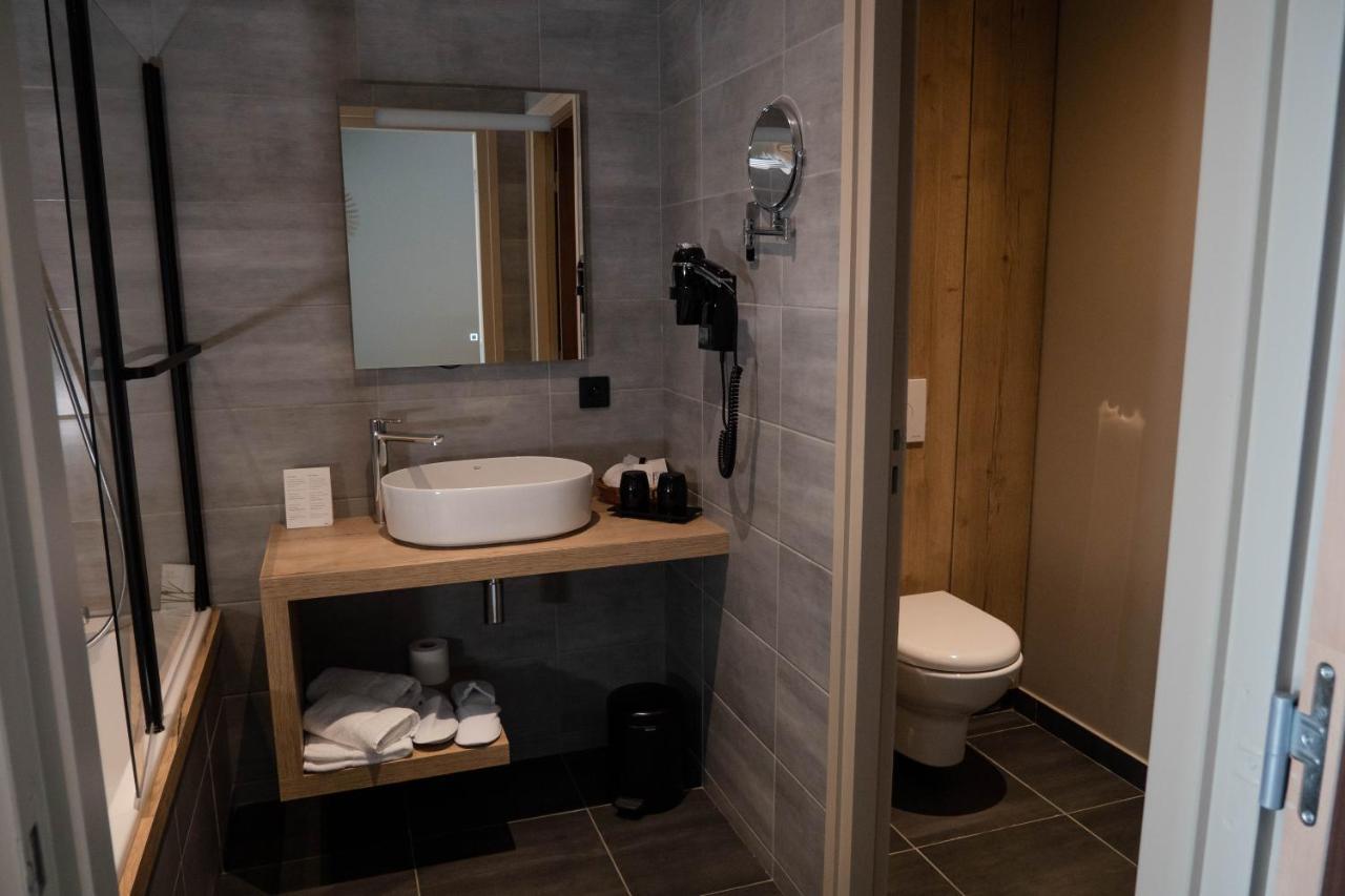 Hotel & Restaurant La Maison Des Bles Boutervilliers エクステリア 写真