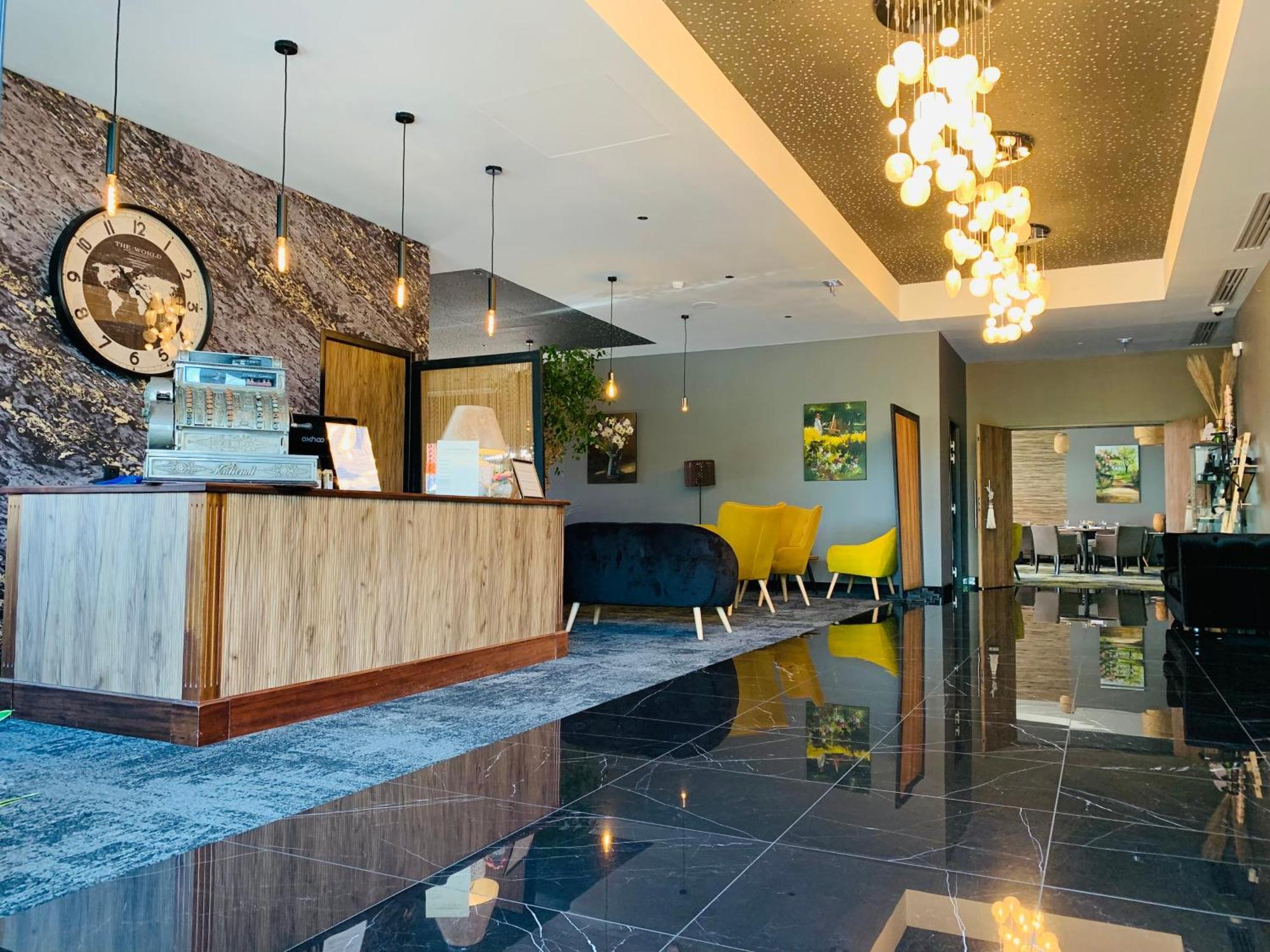 Hotel & Restaurant La Maison Des Bles Boutervilliers エクステリア 写真